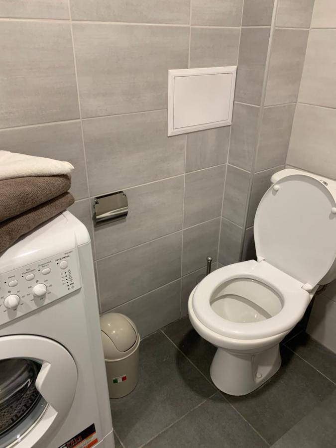 Светлая Студия В 3-Х Мин. От Южд Kharkov Luaran gambar